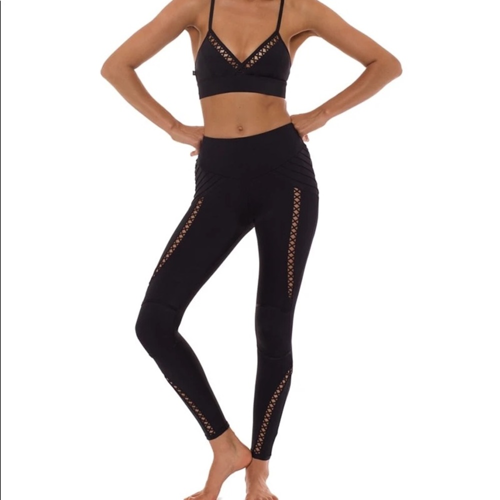 L’urv Premium Black Leggings